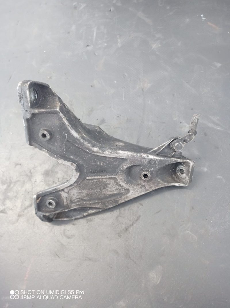 Suport motor dreapta ,  Audi A4 B6 , 1.9 TDI COD - 8E0199308D