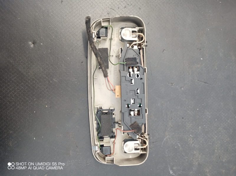 Lampa lumini,  plafonieră , Audi A4 B6 , B7 COD -8h0947111k - imagine 3