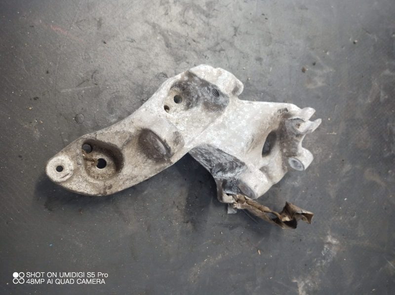 Suport alternator , Citroen, Peugeot 1.6 Hdi COD -9641715580 - imagine 2