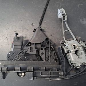 Broasca, mecanism inchidere , incuietoare , usa fata stanga ,  Volvo V50 COD -30753658