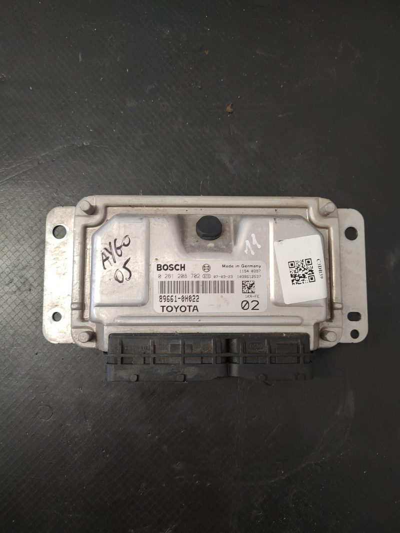 Calculator motor , ECU TOYOTA AYGO , 2005 COD 0261208702 89661-0H022    FACTURA SI GARANTIE