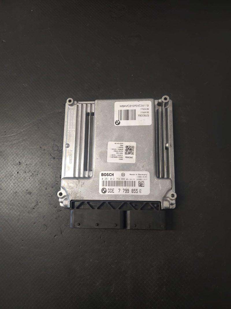 Calculator motor , ECU  BMW E90 2,0TDI COD 0281012754 7799855   FACTURA SI GARANTIE