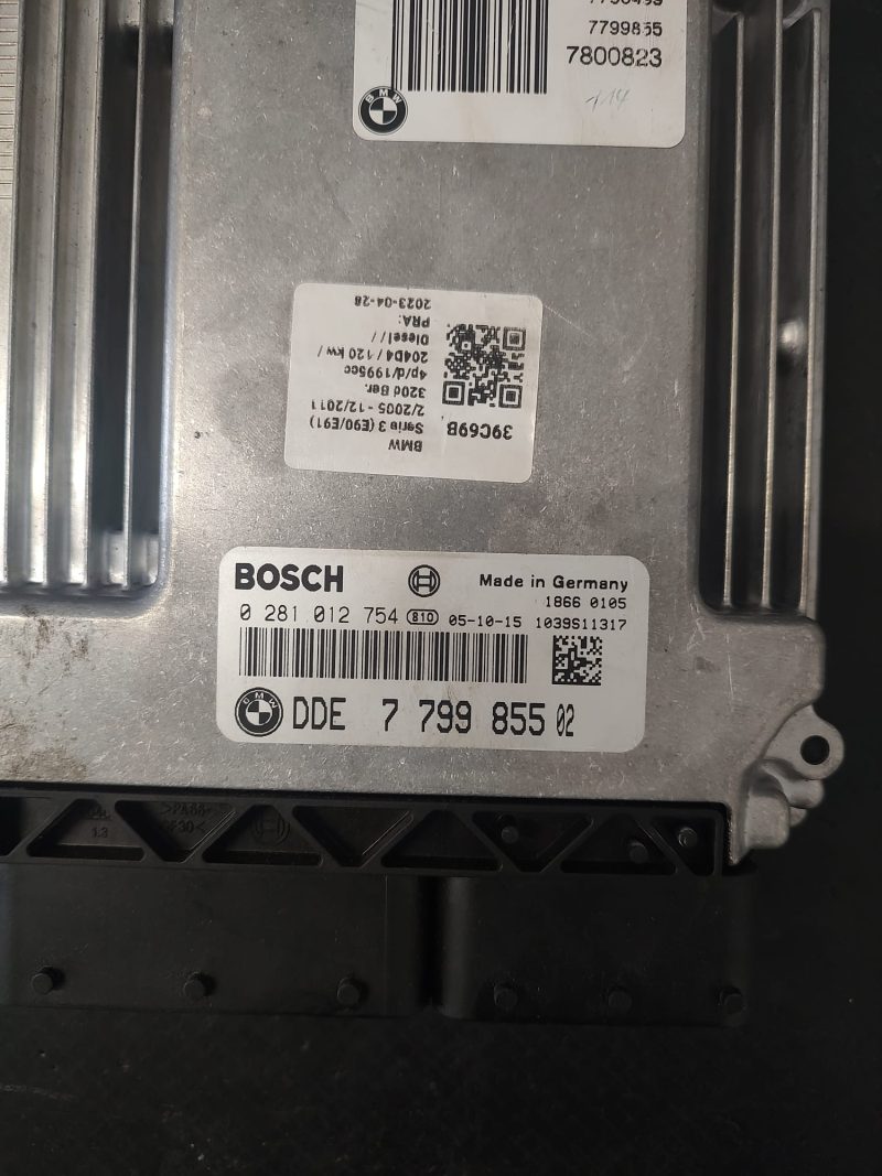 Calculator motor , ECU  BMW E90 2,0TDI COD 0281012754 7799855   FACTURA SI GARANTIE - imagine 3
