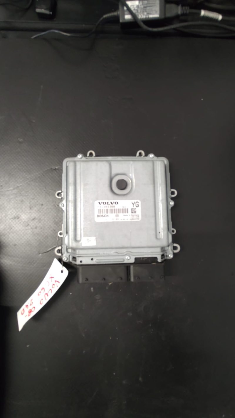 Calculator motor ,  ECU , VOLVO XC60 (156) ,  2008 -2013 AUTOMAT COD 0281015286 P31303388   FACTURA SI GARANTIE