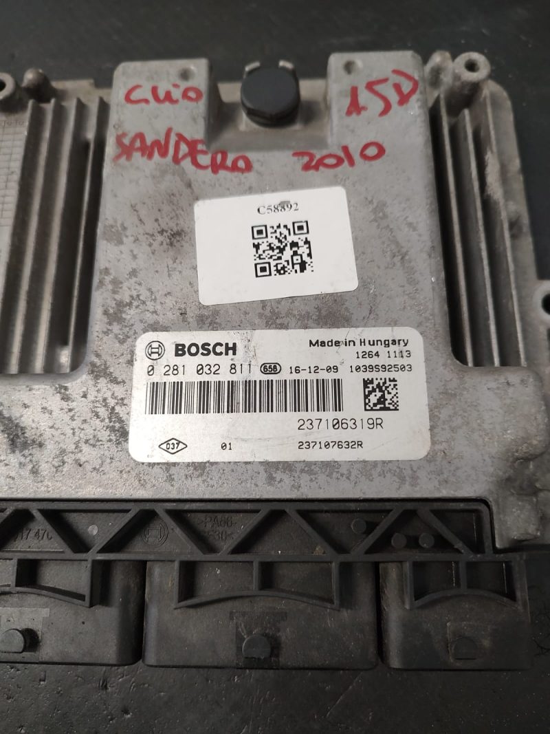 Calculator motor ECU, DACIA SANDERO , RENAULT CLIO 4 , 2010 COD 0281032811 237106319R    FACTURA SI GARANTIE - imagine 3