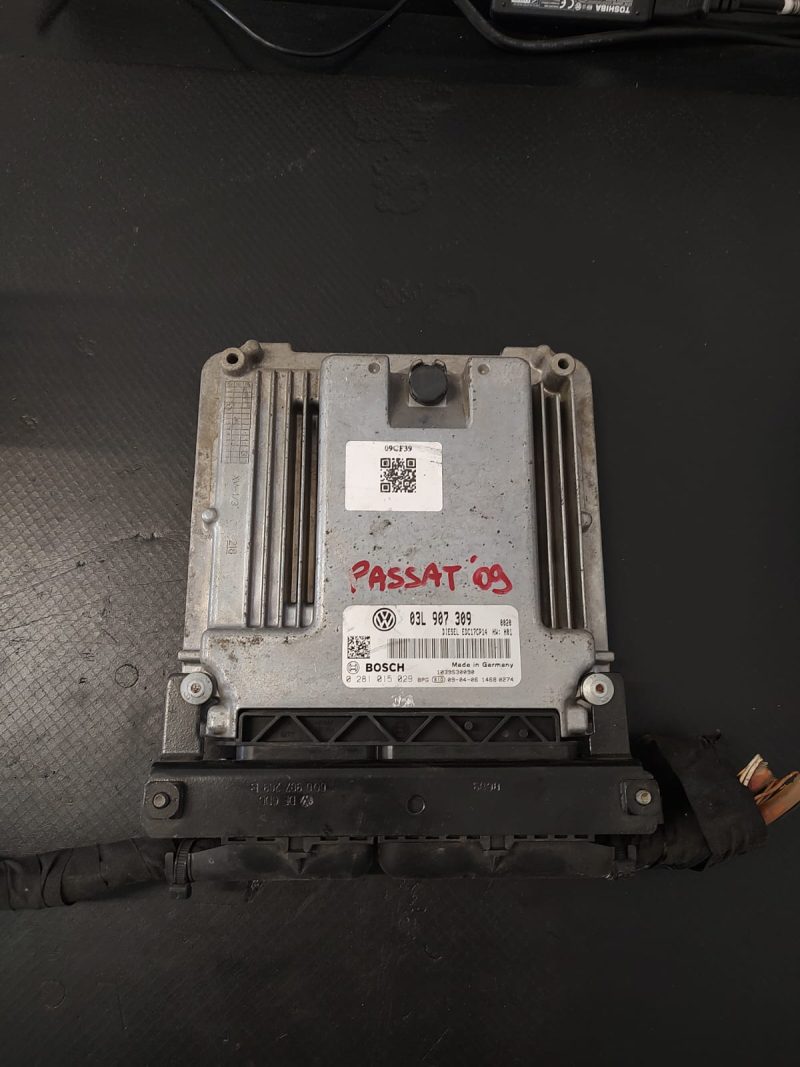 Calculator motor , ECU , Vw Passat B6 2.0 DIESEL  COD 03L907309 EDC17     FACTURA SI GARANTIE
