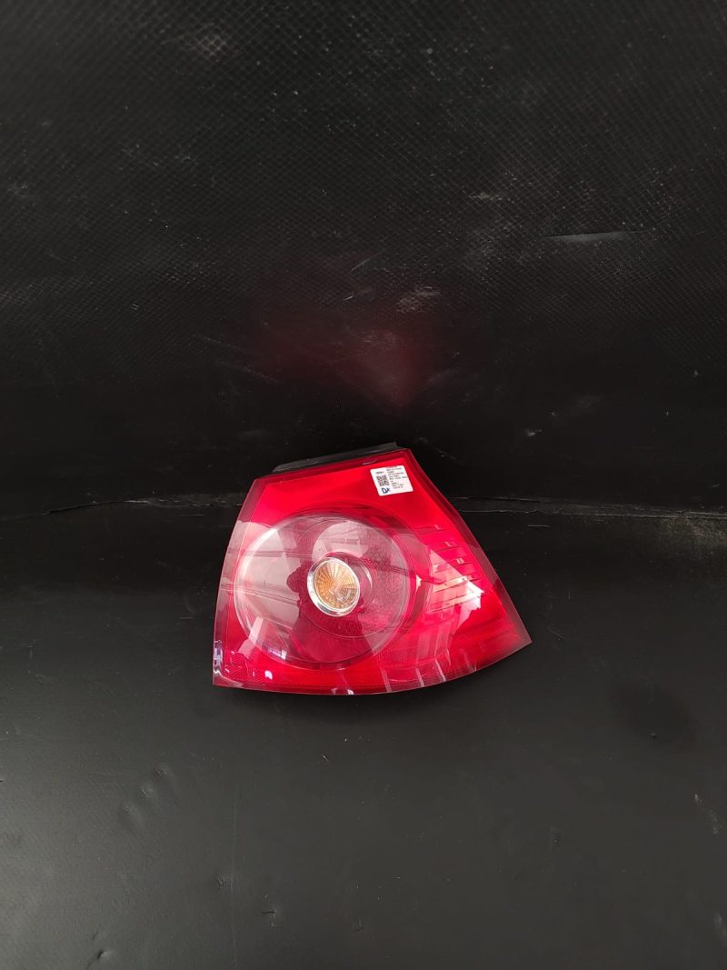 LAMPA,  STOP STANGA,  LED , VW GOLF 5 COD 1K6945090   FACTURA SI GARANTIE - imagine 2