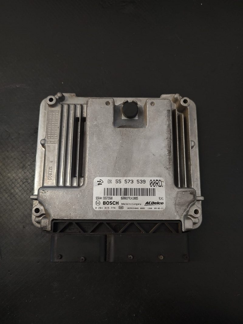 Calculator Motor ECU , Opel Insignia 2.0 CDTI, 2008 - 2016 COD 55573539 55573560 0281015774 FACTURA SI GARANTIE
