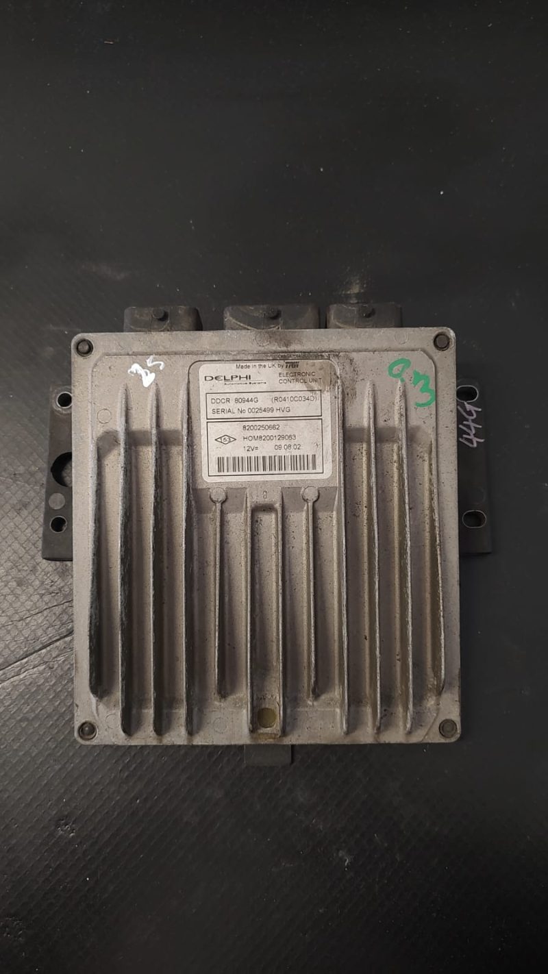 Calculator motor , ECU  Renault Clio 2 , 1.5 DCI  COD 8200250662     FACTURA SI GARANTIE