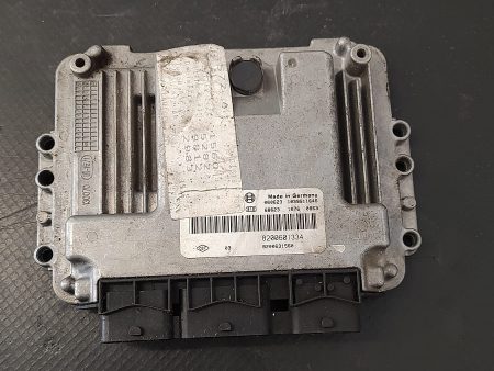 Calculator motor , ECU Renault Megane 3 ,1.9DCI COD 8200601334 8200631560  FACTURA SI GARANTIE