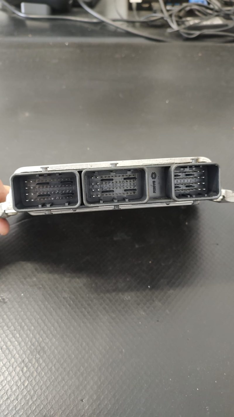 Calculator motor , ECU Renault Scenic 1.6B , 2007 COD 8200611648 8200509516    FACTURA SI GARANTIE - imagine 2