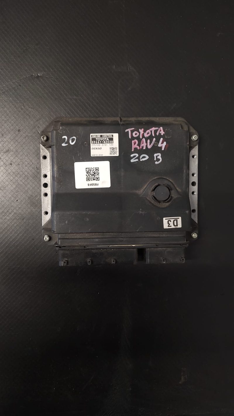 Calculator motor , ECU , Toyota Rav 4 2,0 BENZINA  COD 89661-42D30  275100-3701   FACTURA SI GARANTIE
