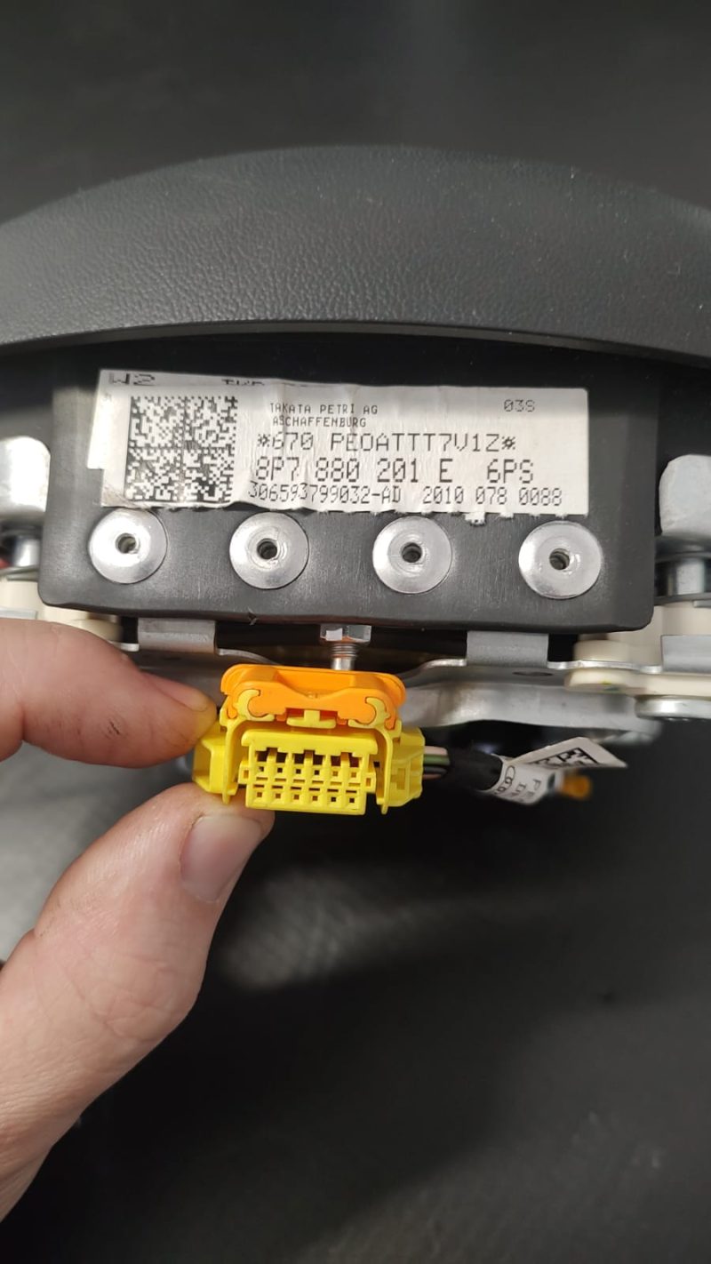 Airbag volan AUDI A3 COD 8p7880201e        FACTURA SI GARANTIE - imagine 2