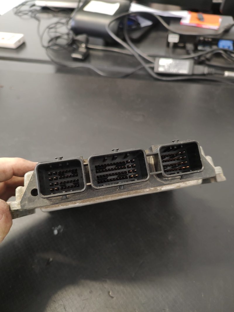 Calculator motor , ECU,Peugeot 307, Citroen C3 1.4hdi COD  9658556880 0281011785    FACTURA SI GARANTIE - imagine 2