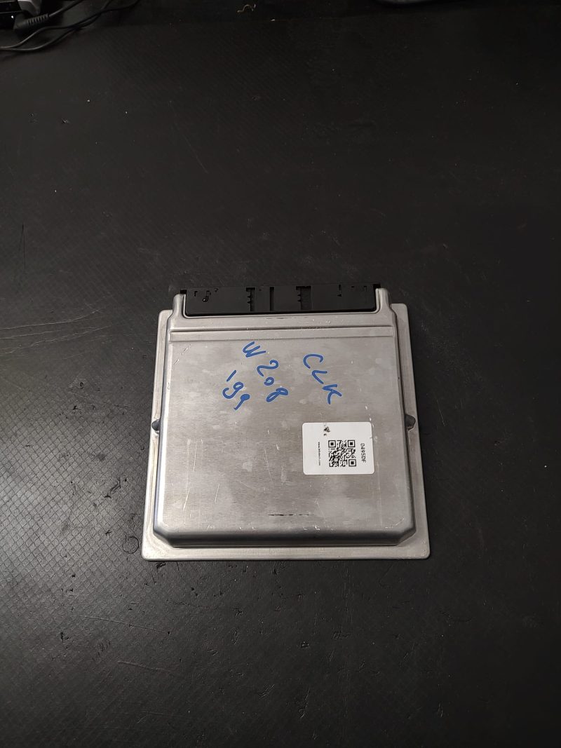 Calculator motor , ECU , Mercedes C 200, CLK W208 COD A1111530679 5WK90388    FACTURA SI GARANTIE - imagine 3