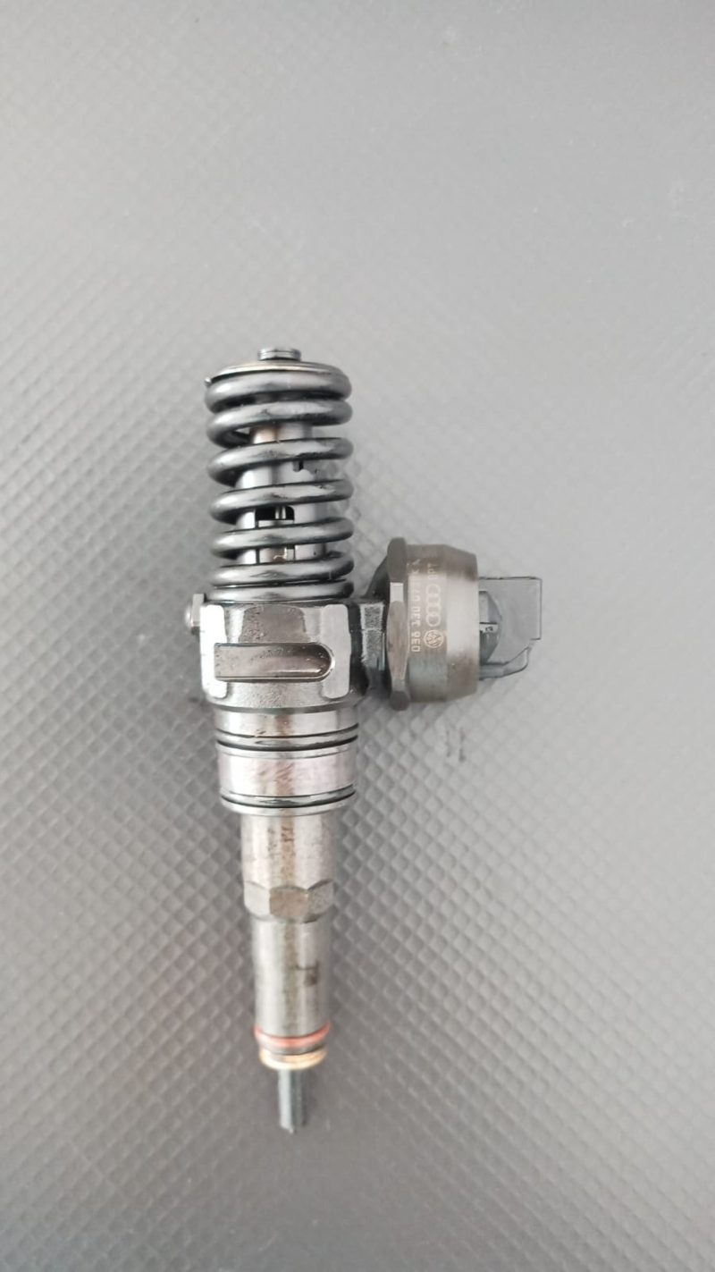 Injector , VW Passat B6 , 2.0 TDI , 2005-2010 COD - 038130073BK - imagine 2