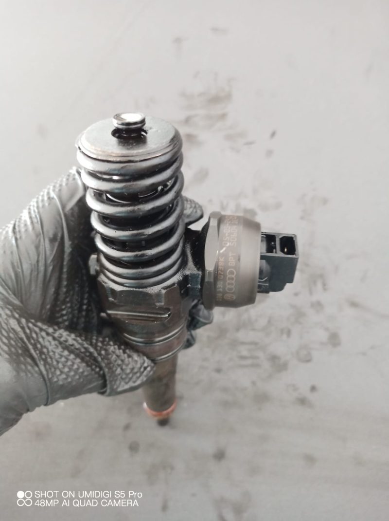 Injector , VW Passat B6 , 2.0 TDI , 2005-2010 COD - 038130073BK - imagine 3