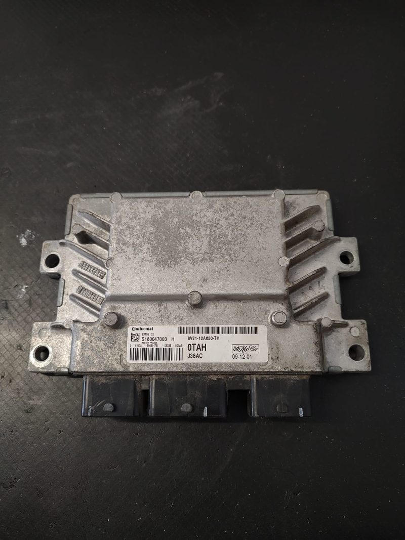 Calculator motor , ECU ,  FORD Fiesta  1,4 BENZINA ,  2010 COD S180047003 H 8V21-12A650-TH  FACTURA SI GARANTIE