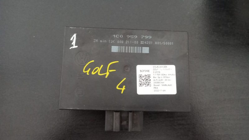 CALCULATOR CONFORT , VW GOLF 4 COD 1C0959799  FACTURA SI GARANTIE