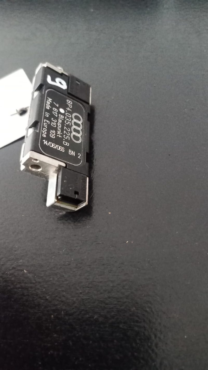 Calculator confort - amplificator antena,Audi A3 , 2003 COD 7617310109 , 8P4035225B   FACTURA SI GARANTIE - imagine 2