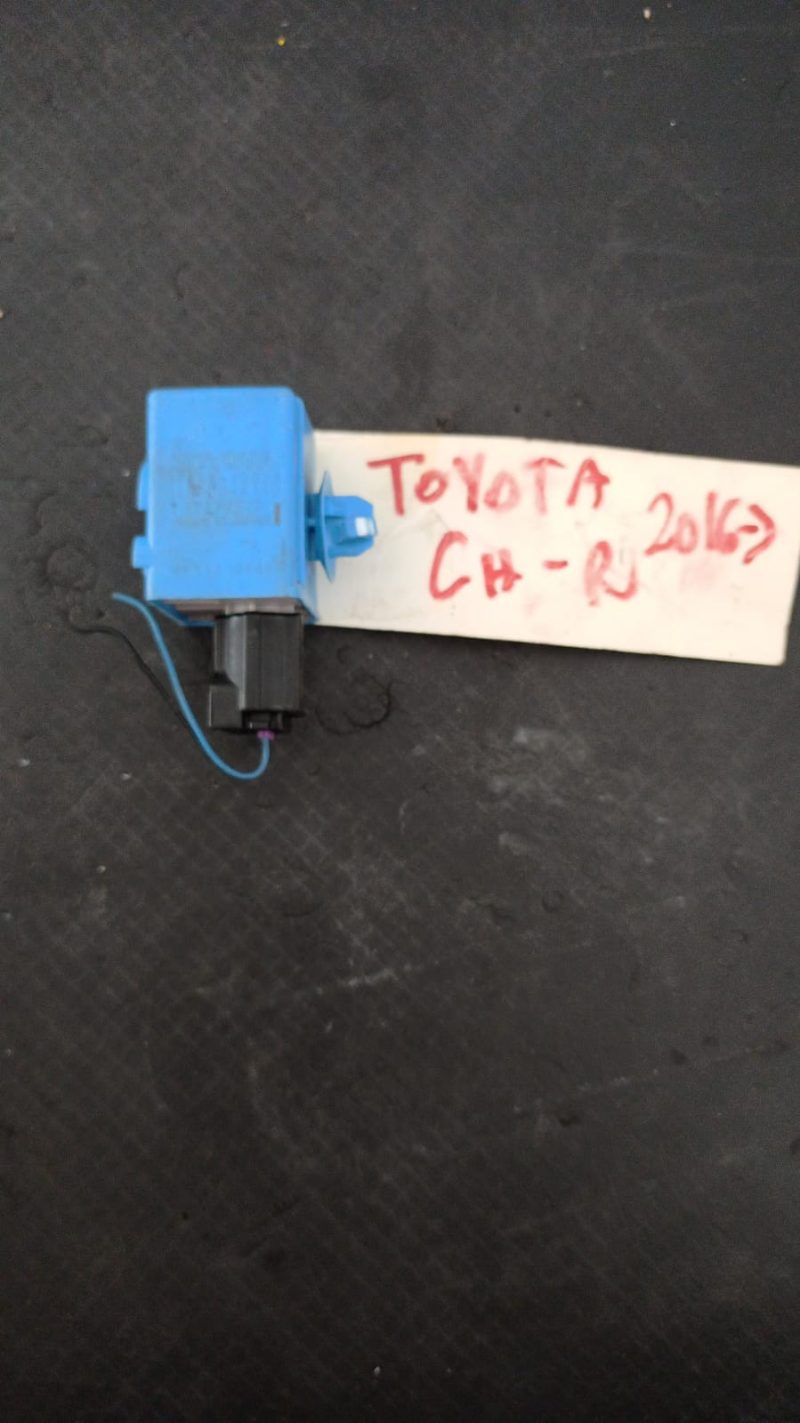 RELEU , TOYOTA C-HR , 2016 COD 8934312020 0689005110 FACTURA SI GARANTIE