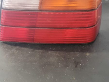 LAMPA STOP , TRIPLA DREAPTA BMW SERIA 3 E36 COD 1387046 FACTURA SI GARANTIE