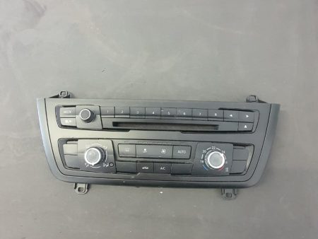 Panou Comanda Clima +Comanda Radio , Panou climatronic , Bmw Seria 1 F20 2014 COD 17313810 E1062671E FACTURA SI GARANTIE