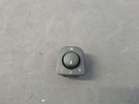 BUTON REGLAJ OGLINZI  SEAT LEON COD 5F0959565D FACTURA SI GARANTIE