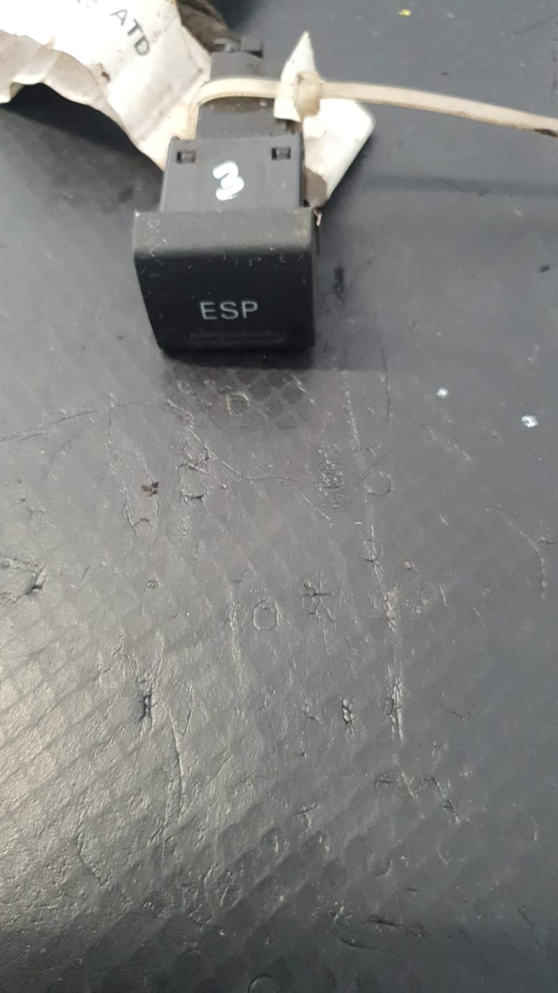 Buton ESP , Audi A3 S3 8L COD 8L0927134C FACTURA SI GARANTIE