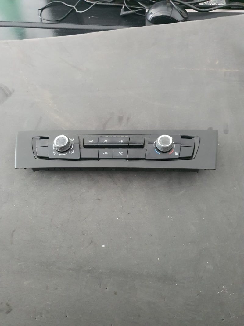 PANOU CLIMA , CLIMATRONIC BMW SERIA 1  F20 , 2011 COD 9261079-01 FACTURA SI GARANTIE