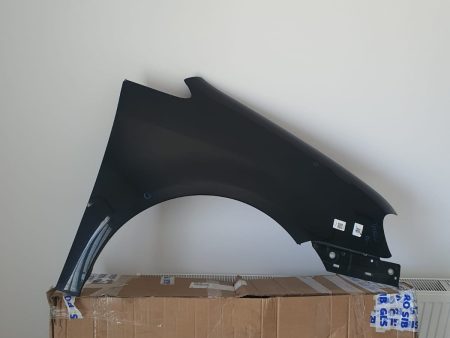 Aripa dreapta VW TOURAN COD 1T821216C FACTURA SI GARANTIE
