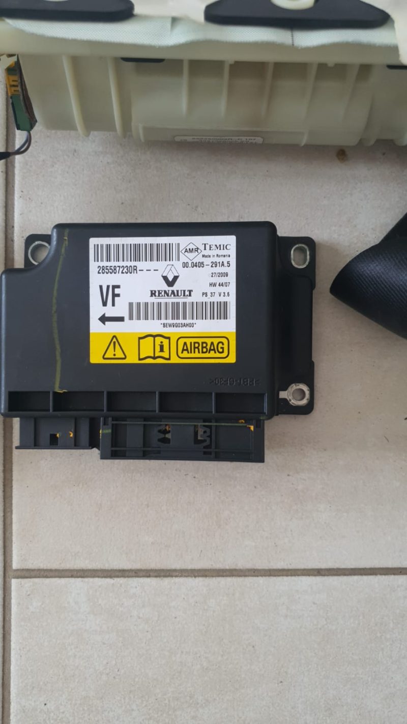Kit Airbag Volan  Airbag Pasager Centuri Spirala Volan  Calculator Airbag RENAULT MEGANE 3 COD 285587230R 985250003R 985100007R 868850008R 868840008R FACTURA SI GARANTIE - imagine 2