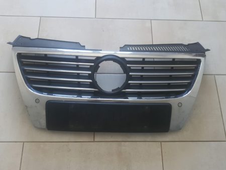 Grila Radiator Grila Centrala Ornament Cromat cu Senzori VW PASSAT COD 3C0853651D  3C0853651F FACTURA SI GARANTIE