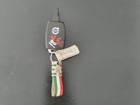 Cheie cu telecomanda  Volvo V50 S40 C30 C70 COD 5wk49259 31300355 FACTURA SI GARANTIE