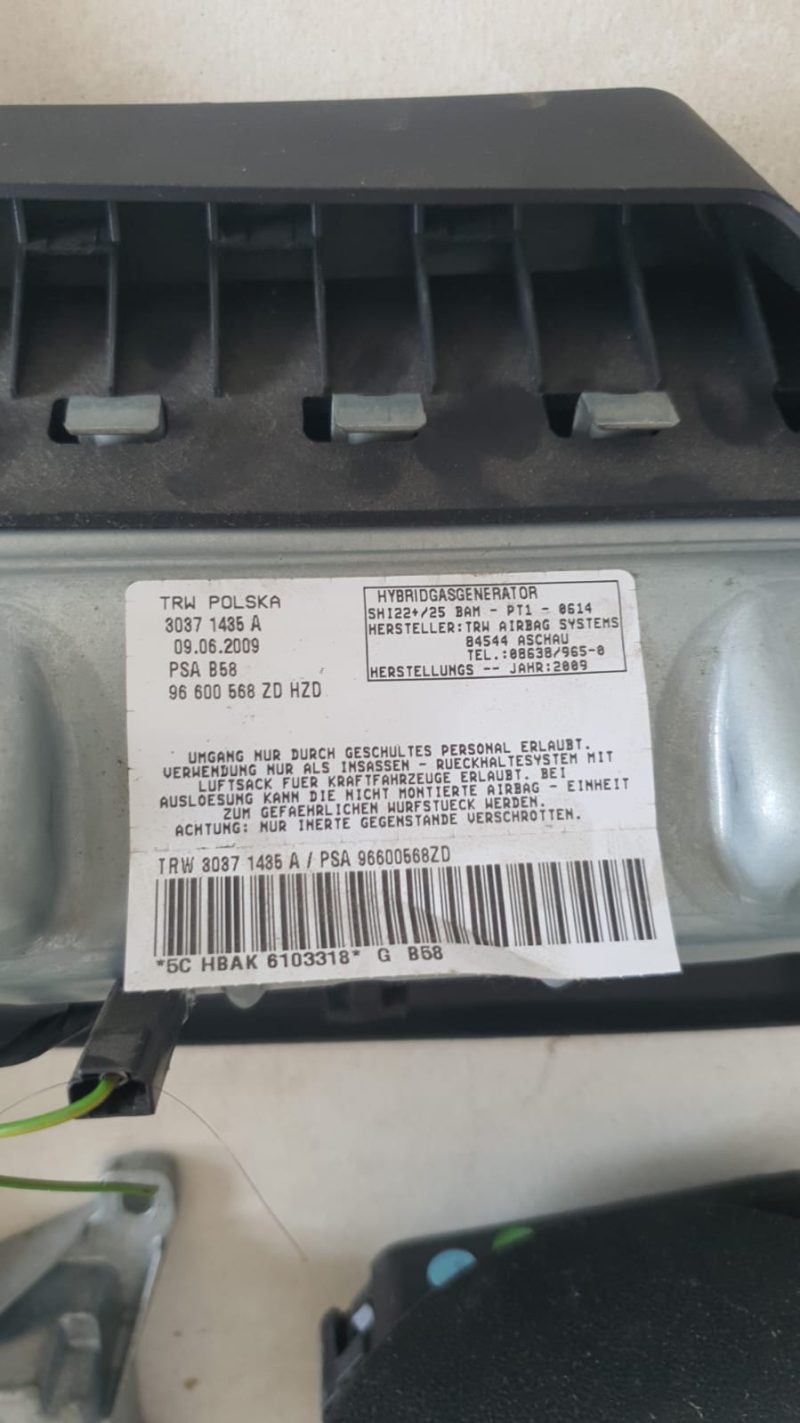KIT AIRBAG CALCULATOR  ANSAMBLU MANETE SEMNALIZARE STERGATOR  AIRBAG VOLAN  VOLAN  CENTURI AIRBAG SOFER  CITROEN C4 PICASSO COD 610955800 96644965XT 96866504 9654964477 9654964377 96600568 FACTURA SI GARANTIE - imagine 5