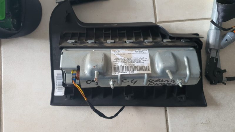 Kit Airbag Volan Airbag Pasager Airbag  sofer Calculat Airbag Centuri CITROEN C4 PICASSO COD 610955800 9688582280 96866504 96600668ZD 30371435A 9654964377 9654964477 FACTURA SI GARANTIE - imagine 9