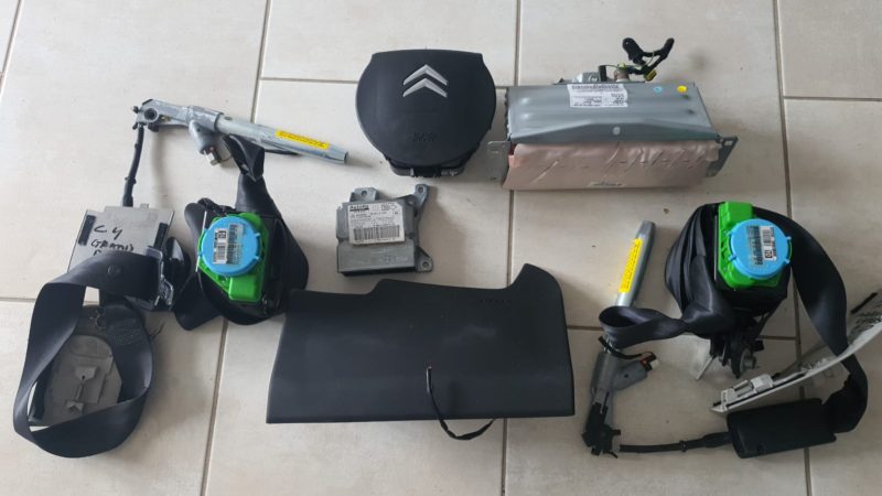 Kit Airbag Volan Airbag Pasager Airbag  sofer Calculat Airbag Centuri CITROEN C4 PICASSO COD 610955800 9688582280 96866504 96600668ZD 30371435A 9654964377 9654964477 FACTURA SI GARANTIE