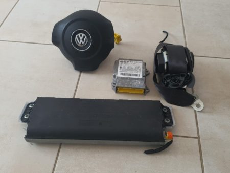 KIT AIRBAG VOLAN  CALCULATOR AIRBAG AIRBAG GENUNCHI CENTURA DREAPTA VW GOLF 6 COD 5K0959655D 5K0880201H 5K1880841C 617978600 FACTURA SI GARANTIE