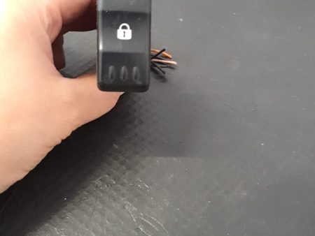 BUTON INCHIDERE CENTRALIZATA  DACIA LOGAN COD 213517 FACTURA SI GARANTIE