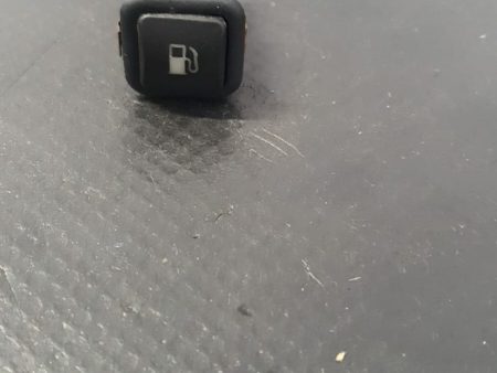BUTON DESCHIDERE USITA REZERVOR COMUTATOR VW GOLF 4 COD 3B0959833A FACTURA SI GARANTIE