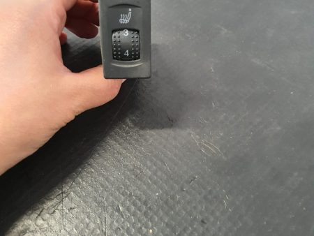 Buton incalzire scaun VW PASSAT B5 COD 3b0963563D FACTURA SI GARANTIE