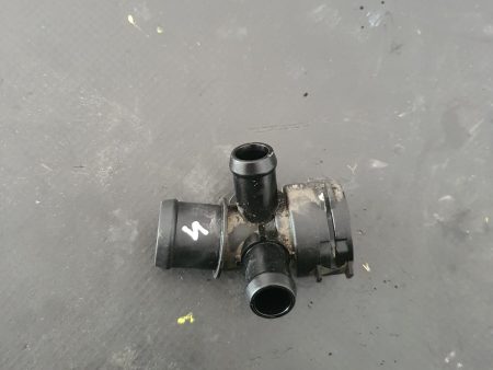 CUPLA FURTUN APA FLANSA LICHID RACIRE Audi A5 8T  AUDI A6 C6 AUDI A4 B8 COD 4F0122293A FACTURA SI GARANTIE