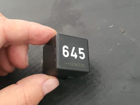 RELEU CURENT ALIMENTARE  645 Audi A5 8T 2.0 TDI 2012 COD 4H0951253A FACTURA SI GARANTIE