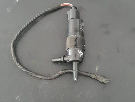 Pompa spalator far AUDI A5 B8 2.0 TDI 2012 COD 8K0955681 FACTURA SI GARANTIE