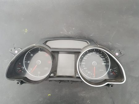 Ceasuri bord Audi A5 8T COD 8T0920932 FACTURA SI GARANTIE