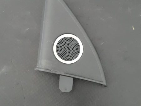 TWEETER Grila difuzor Capac difuzor BANG & OLUFSEN AUDI A5 B8 2.0 TDI 2012 COD 8T8035423E FACTURA SI GARANTIE