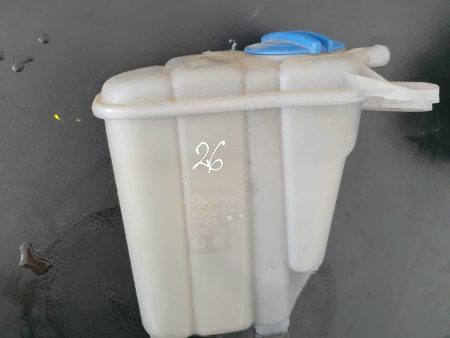 Vas expansiune antigel AUDI A5 B8 2.0 TDI  2012 COD 8K01214030 FACTURA SI GARANTIE