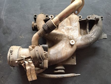 Galerie de admisie Conducta gaze EGR Volkswagen VW Passat B51996 - 2000 wagon 1.9 TDI AJM COD  038129637 30g131521j  03g129713b FACTURA SI GARANTIE