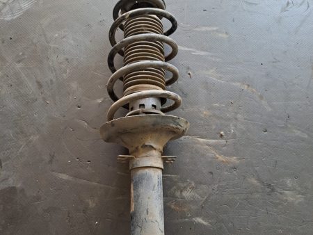 Amortizor dreapta fata Vw Golf 4 COD 1J0413031S FACTURA SI GARANTIE