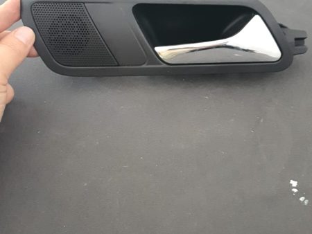MANER INTERIOR USA DREAPTA SPATE VW PASSAT B6 COD 3C4839114 FACTURA SI GARANTIE